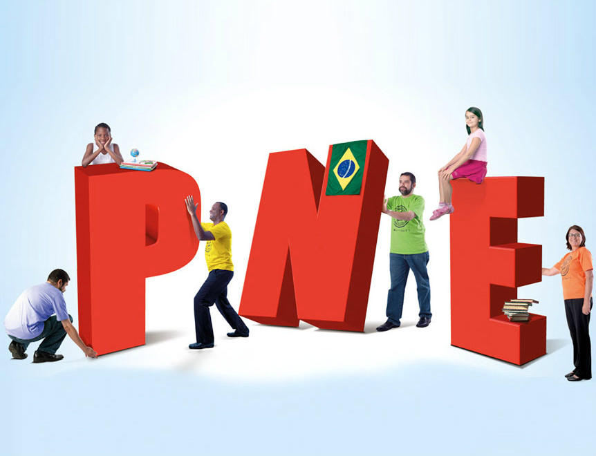 Sociedade exige aprovação imediata do Plano Nacional de Educação