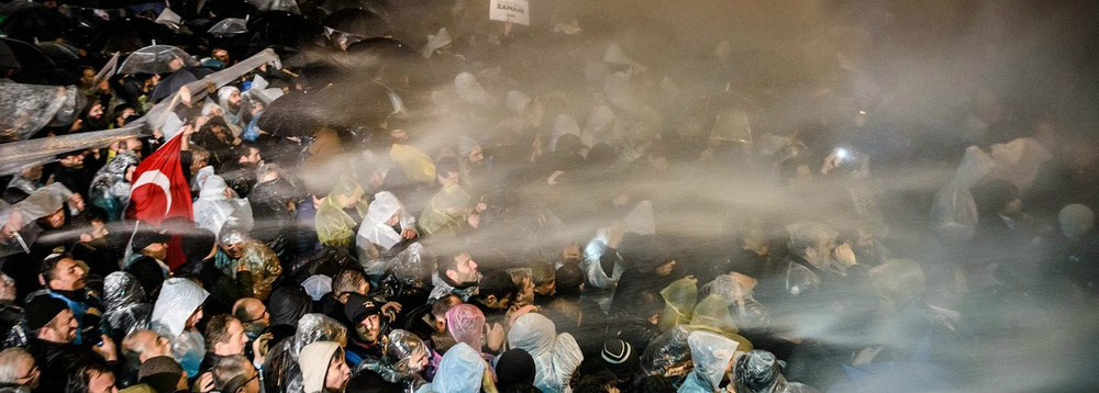 Polícia turca invade jornal em Istambul