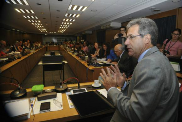 Em sessão plenária do Conselho Nacional de Saúde, Chioro anuncia prioridades da pasta / Foto:José Cruz
