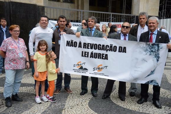 Auditores do Trabalho fazem paralisação contra portaria sobre trabalho escravo Auditores do Trabalho fazem ato contra portaria que altera regras para caracterização e fiscalização do trabalho escravo