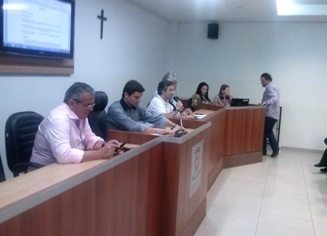 Funasa participa de audiência pública sobre carroceiros