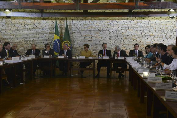  Na  primeira reunião  com  a equipe,  a presidenta  Dilma  Rousseff  recomendou que, mesmo com menos recursos, os ministros continuem tocando projetos de suas pastasFoto:José Cruzl