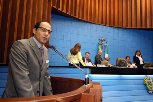 Donos de farmácias pedem ajuda contra resolução da Anvisa