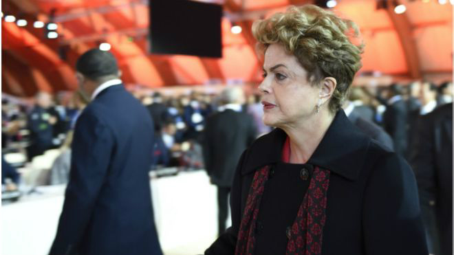 Brasil não tem oposição coesa para aproveitar fraqueza de Dilma, diz filósofo Para filósofo, Dilma está em um momento de grande fraqueza