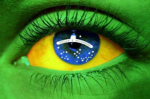 Brasil repudia probição de sobrevoo de avião de Morales em países europeus Brasil repudia probição de sobrevoo de avião de Morales em países europeus