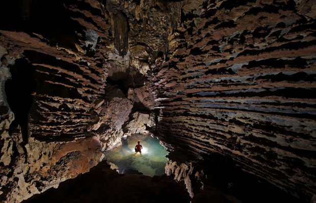 Hang Son Doong é parte de uma galeria de 150 cavernas no Parque Nacional Phong Nha-Ke Bang 