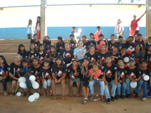 Proerd de Tacuru forma turma de 108 alunos Turma do Proerd indígena, formada em Tacuru nesta sexta-feira.