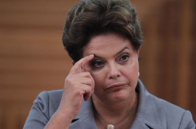 Apesar de queda, avaliação do governo Dilma continua favorável, diz CNI/Ibope Apesar de queda, avaliação do governo Dilma continua favorável, diz CNI/Ibope