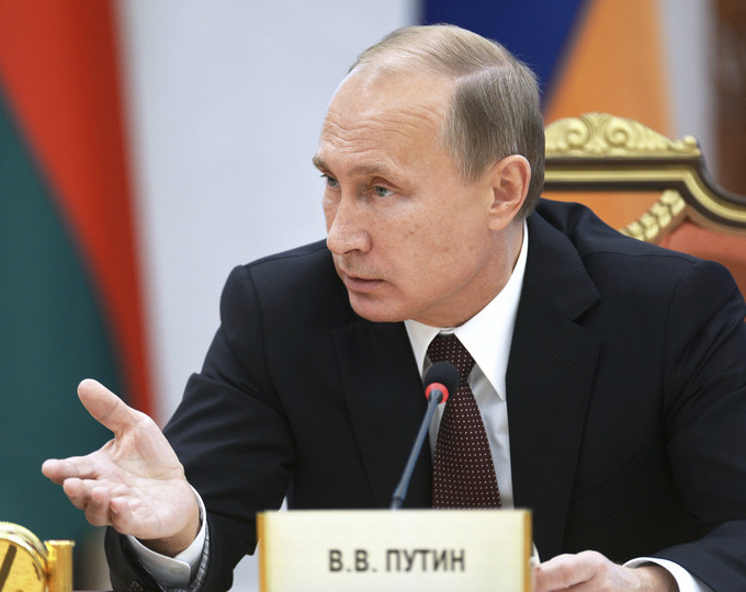 Putin ordena retirada de soldados russos da fronteira com a Ucrânia