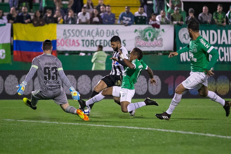 Pela 14ª rodada, Chapecoense e Santos empatam sem gols