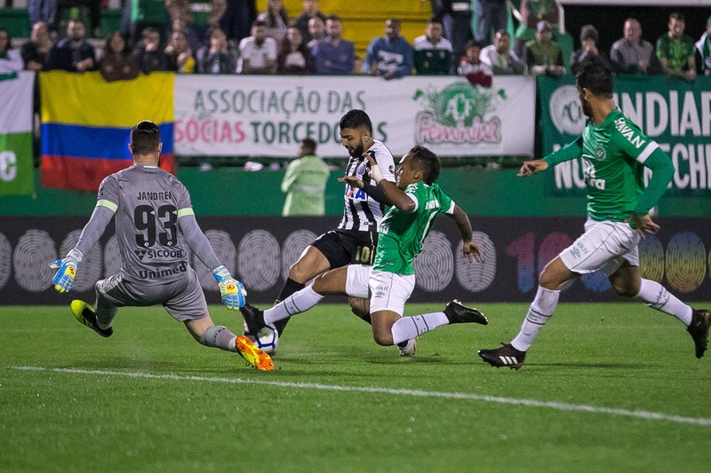 Pela 14ª rodada, Chapecoense e Santos empatam sem gols Pela 14ª rodada, Chapecoense e Santos empatam sem gols