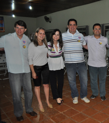 Vereador Cristino Toledo e o advogado Odil Puques com os deputados Fábio Trad e Mara Caseiro.
