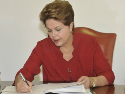 A validade das regras já nas eleições do ano de 2014 divide opiniões