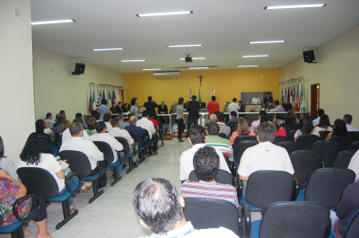 Legislativo de Amambai realiza a primeira sessão do ano Plenário da Câmara de Vereadores durante abertura dos trabalhos / Foto: Moreira Produções