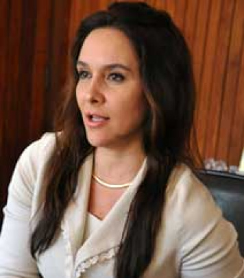 Tatiana Ujacow defende união e diz que Dourados não precisa de "salvador da pátria” Tatiana Ujacow defende união e diz que Dourados não precisa de "salvador da pátria”