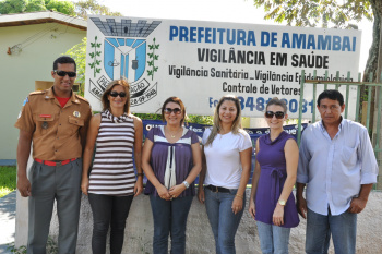 Wilson, Cleo, Maisa, Geise, Marta e David. Ação conjunta entre vários órgãos constataram nenhum caso de leishmaniose na Aldeia Amambai.