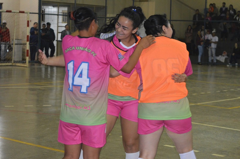 Jogos emocionantes marcam a final do Interfirmas 2018 em Amambai Raça União foi a campeã na categoria feminina / Foto: Moreira Produções