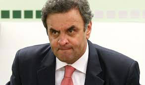 Citado por Três Delatores, Aécio vai pra Rua Citado por Três Delatores, Aécio vai pra Rua