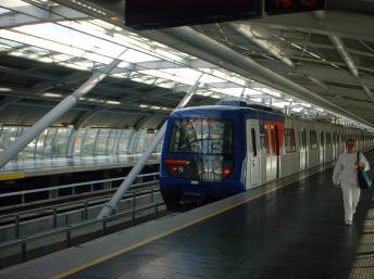 Metrô de São Paulo irá receber investimentos franceses.   Diego_3336/stockphoto
