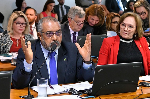 O senador Paulo Paim (PT-RS) alertou para o risco da subjetividade dos critérios / Foto: Agência Senado