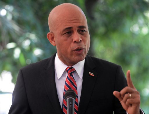 Presidente do Haiti sai ileso de acidente de carro