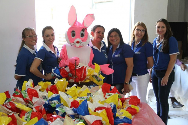 Assistência Social entrega ovos de páscoa a participantes de projetos em Amambai Equipe da Assistência Social preparou evento para entrega de ovos de páscoa, na última quinta-feira / Foto: Assessoria