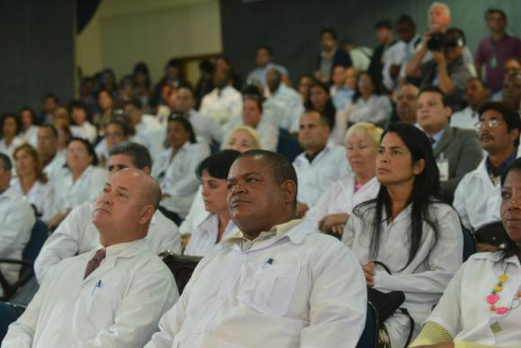 Nesta nova edição do programa, 1,5 mil prefeituras poderão solicitar ao governo profissionais para prestar atendimento clínico na rede pública de saúde Arquivo/Agência Brasil
