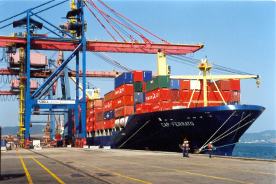 Exportações são estratégicas para retomada do crescimento Exportações são estratégicas para retomada do crescimento
