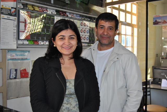 Padaria Big Pão: 14 anos de amizade oferecendo os melhores produtos O casal de empresários amambaienses Maria Odethe Oliveira Bambil Vieira e José Luis Amaral Vieira. Foto: Moreira Produções.