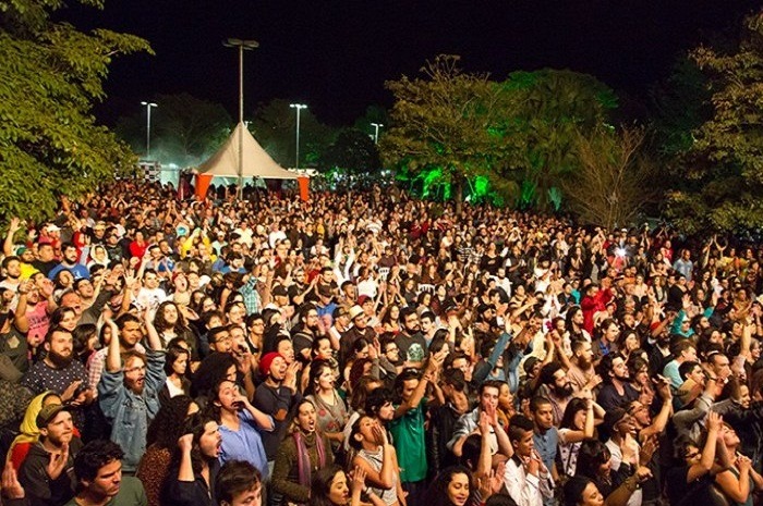 Festival de Inverno de Bonito inicia nesta quinta-feira (26) O festival reúne milhares de pessoas na Praça da Liberdade