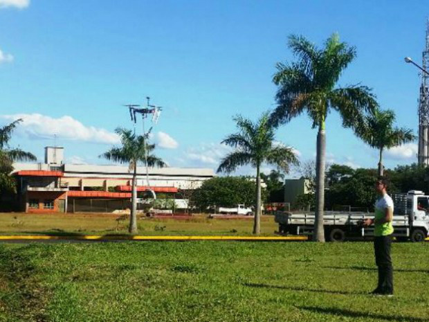 Estudantes do IFMS criam drone para combater pragas nas lavouras