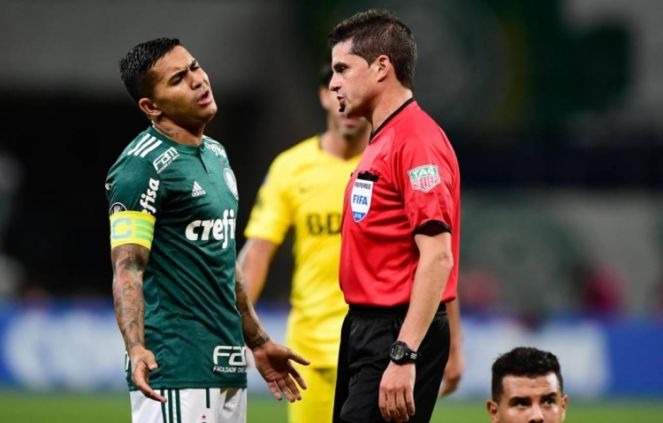 Keno marca aos 44, mas Tevez empata para o Boca e Palmeiras sai vaiado Palmeiras só empate em casa e sai vaiado (Foto: Gazetapress)