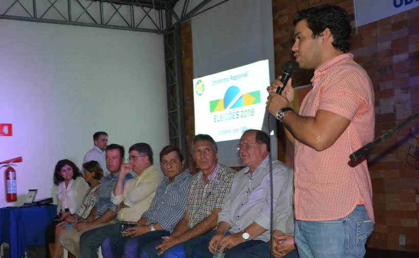 Beto Pereira prestigia encontro do PSDB e reforça união do partido nos município