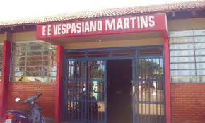 Escola Estadual Vespasiano Martins.