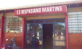 Ano escolar inicia nesta quarta, 6, em Amambai, alunos retornam no dia 13 Escola Estadual Vespasiano Martins.