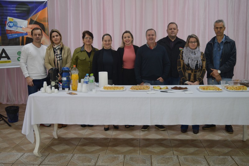 Acia de Amambai realizou café da manhã com comerciantes Comerciantes de Amambai reuniram-se no salão de eventos da ACIA / Foto: Moreira Produções
