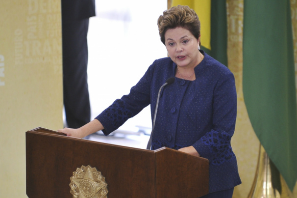 Dilma regulamenta Lei que institui o Sistema Nacional de Combate à Tortura Assinatura ocorreu durante a cerimônia de entrega da 19ª Edição do Prêmio de Direitos Humanos