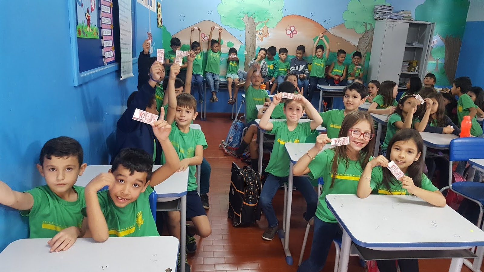 São cerca de 10 mil alunos que iniciam novamente a sua rotina de estudos / Foto: Divulgação