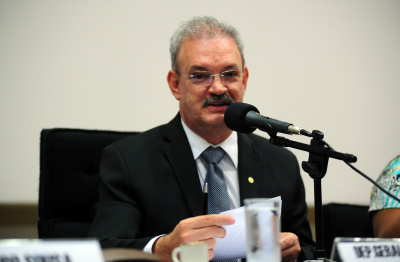 Geraldo Resende: “necessidade de se importar médicos é uma falácia”. (Foto: Alexandra Martins/Câmara dos Deputados) 