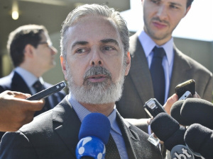 Maioria dos brasileiros tem dupla nacionalidade e não quer deixar a Síria