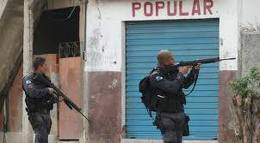 PM encontra cerca de 3 toneladas de maconha no Complexo do Alemão