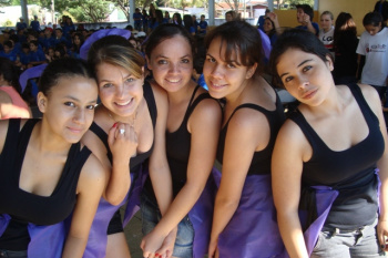 Show de Talentos marca Dia do Estudante na Escola Felipe Grupo de alunas do ensino médio que apresentou uma dança artística.