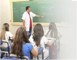 Homenagem da Fiama aos estudantes de Amambai Homenagem da Fiama aos estudantes de Amambai