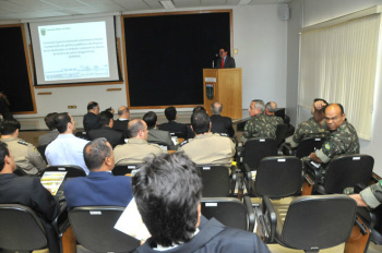 Reunião aconteceu a portas fechadas no Comando Militar do Oeste. (Foto: Valdenir Rezende/ Correio do Estado)