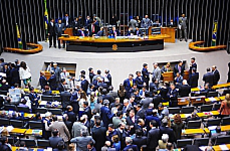 Câmara aprovou 172 propostas no primeiro semestre do ano legislativo Câmara aprovou 172 propostas no primeiro semestre do ano legislativo