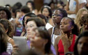 Governo lança programa para inserir 100 mil mulheres no mercado de trabalho Governo lança programa para inserir 100 mil mulheres no mercado de trabalho