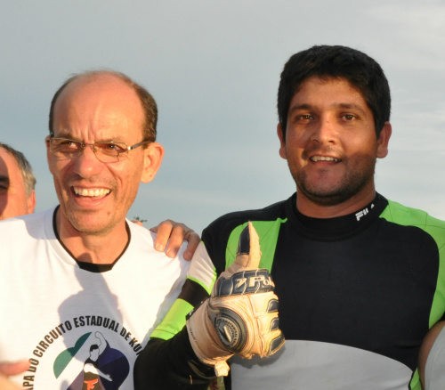 Emoção e solidariedade devem marcar a final do Cone Sul Sérgio Barbosa e o goleiro Adriano, um dos heróis da classificação.