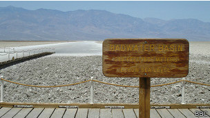 A Bacia de Badwater é o ponto mais baixo da América do Norte e um dos mais quentes do mundo
