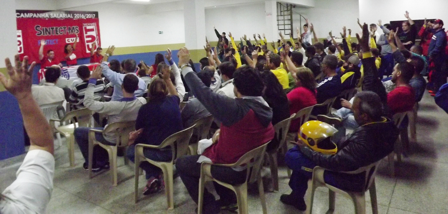 Correios apresenta nova proposta e trabalhadores aprovam Acordo Coletivo Correios apresenta nova proposta e trabalhadores aprovam Acordo Coletivo