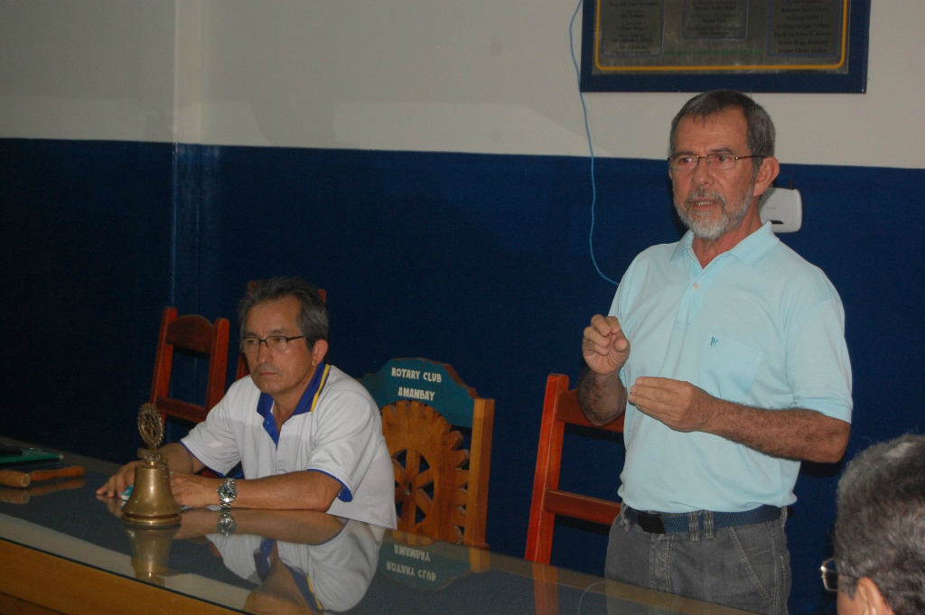 O presidente interino, Edno Saldanha, e o palestrante.